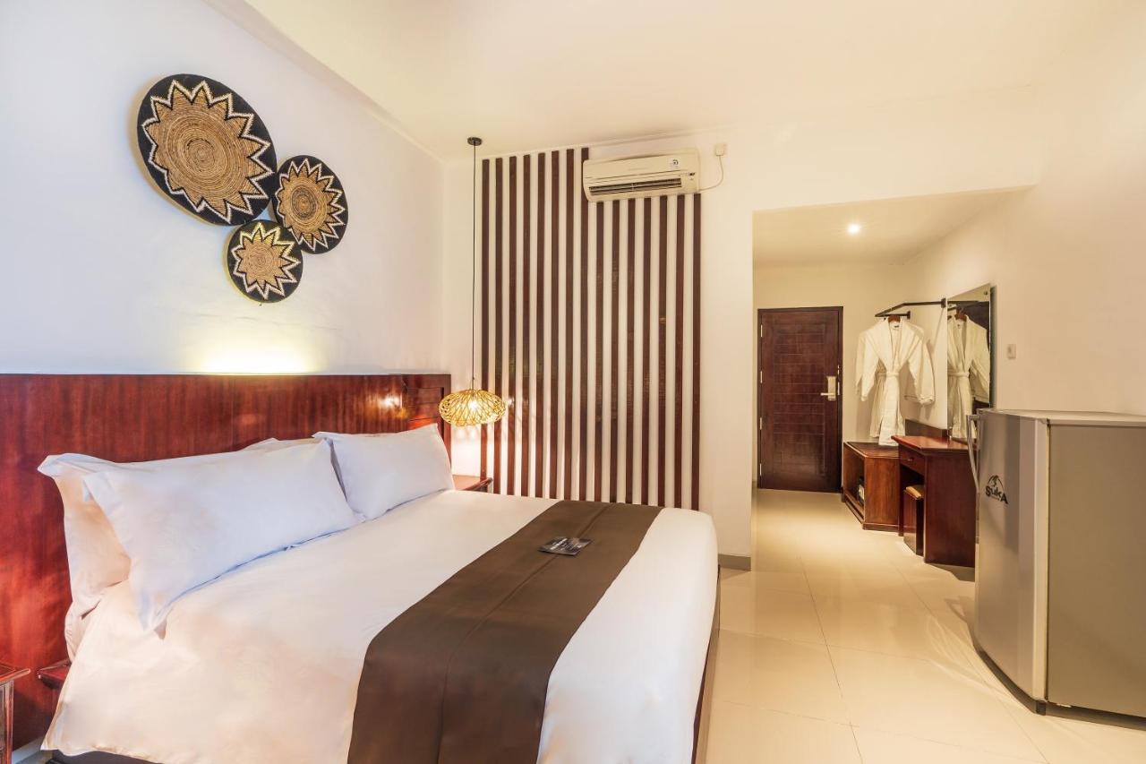 Suka Beach Inn Kuta Lombok Eksteriør billede