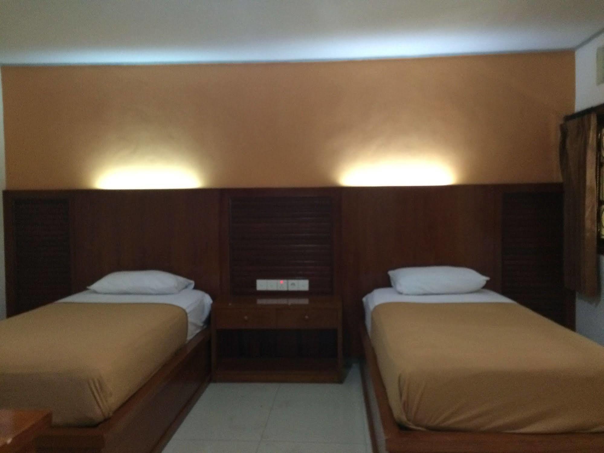 Suka Beach Inn Kuta Lombok Eksteriør billede